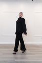  Black pants 